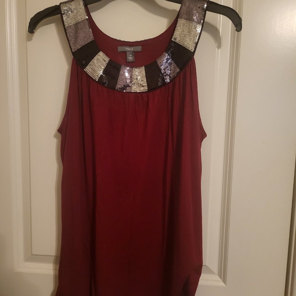 Womens Top - Picture 2 of 3
